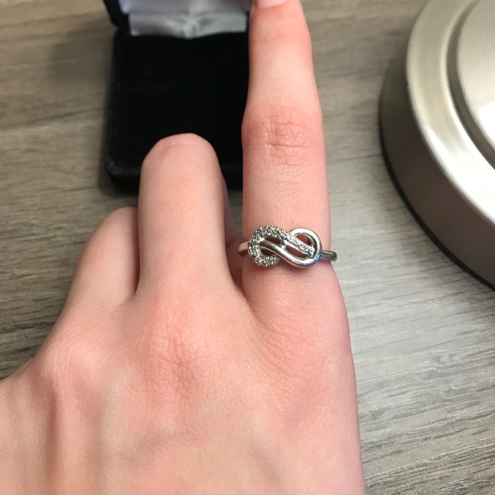 Diamond infinity ring - Picture 3 of 3
